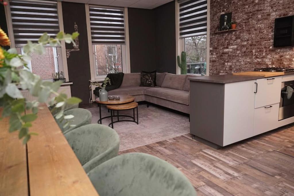 Ruim Appartement In Utrecht. ภายนอก รูปภาพ