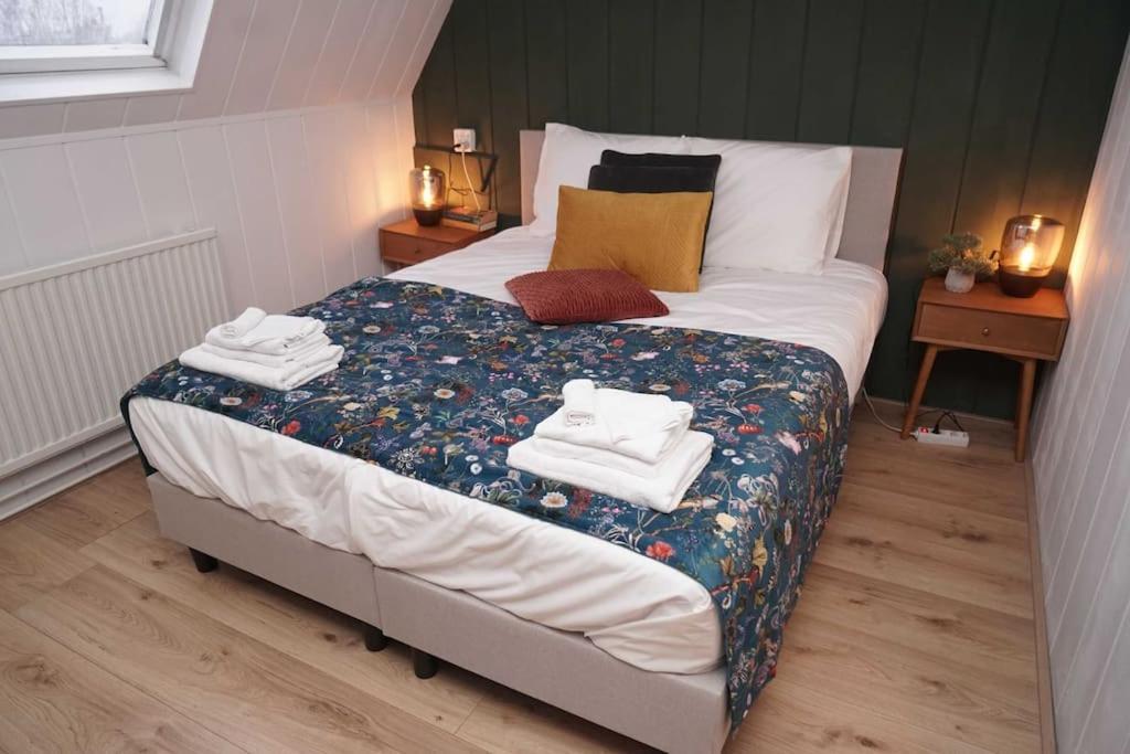 Ruim Appartement In Utrecht. ภายนอก รูปภาพ